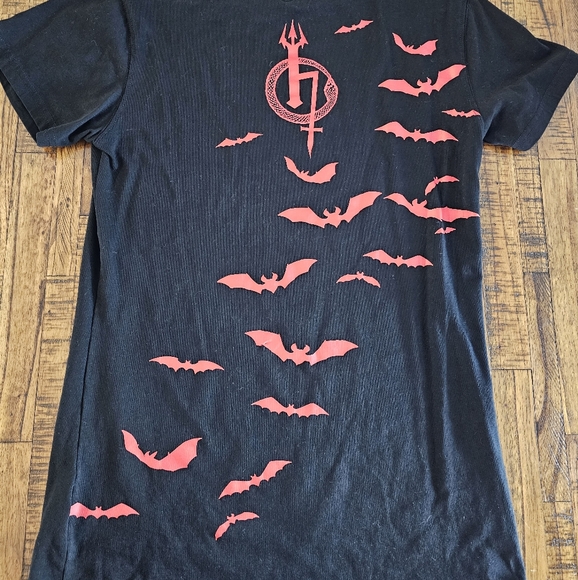 HO7S Tshirt.  Size medium - Picture 2 of 5